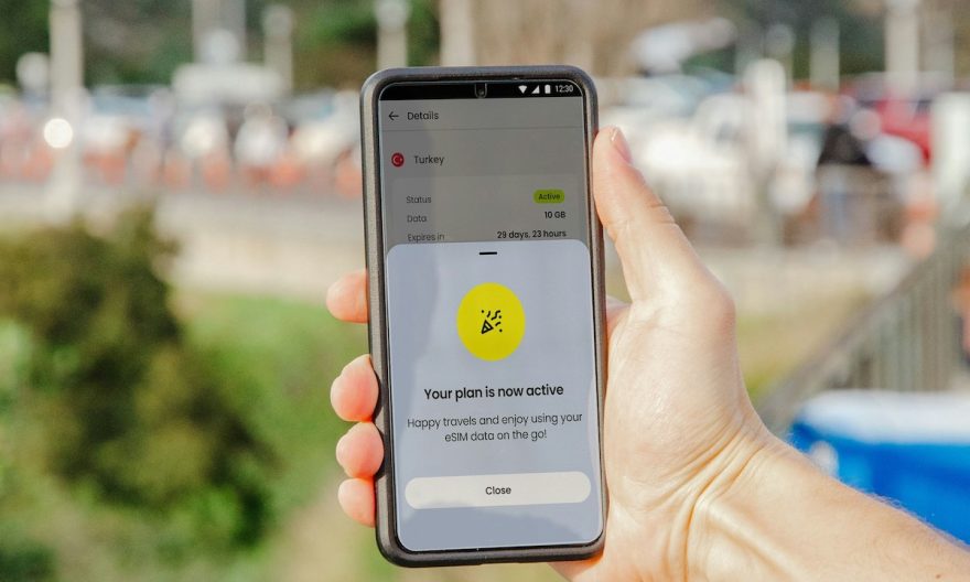 eSIM dans un smartphone